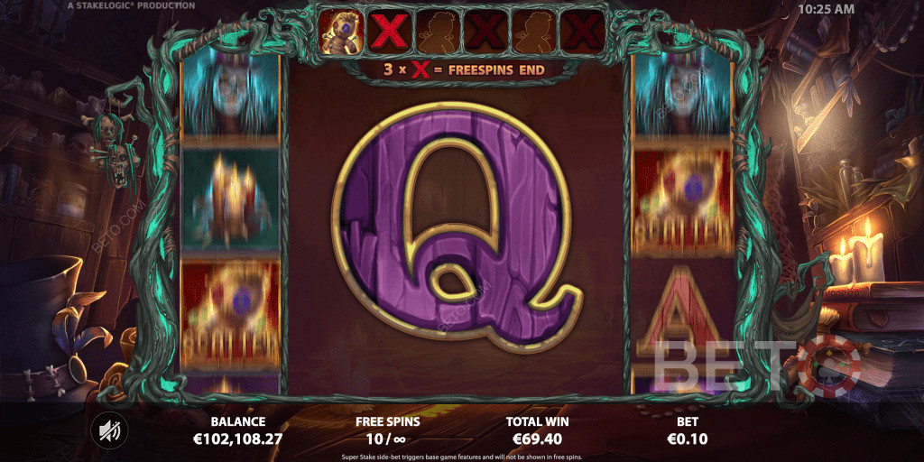 वूडू रीलों में कुछ कम भुगतान वाले प्रतीक हैं जिनमें लकड़ी की बनावट है