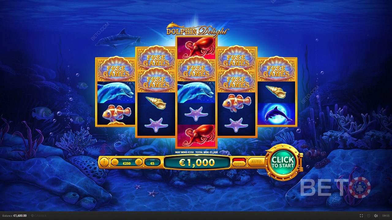 Dolphin Delight में सुनहरे रंग का कंट्रोल पैनल