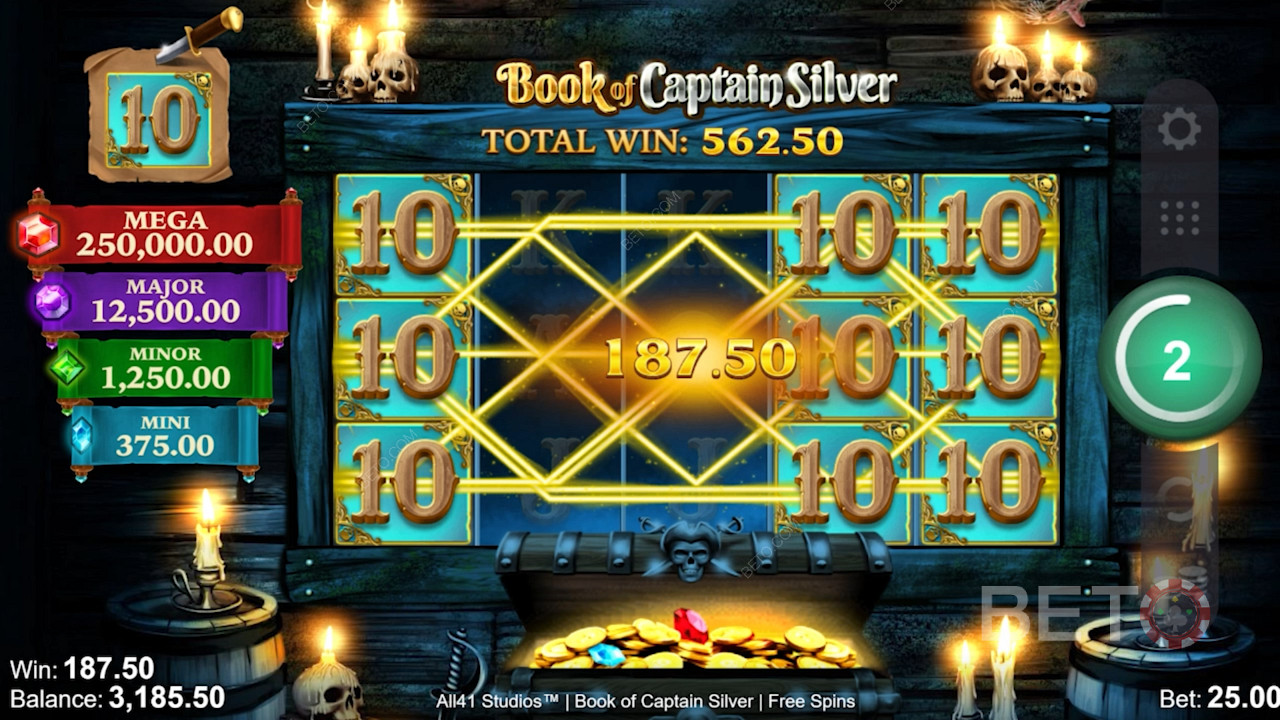 Book of Captain Silver में 10 अलग-अलग भुगतान लाइनें