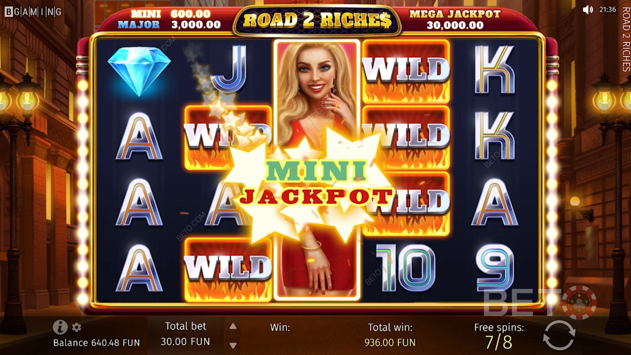 Road 2 Riches मिनी जैकपॉट जीतना